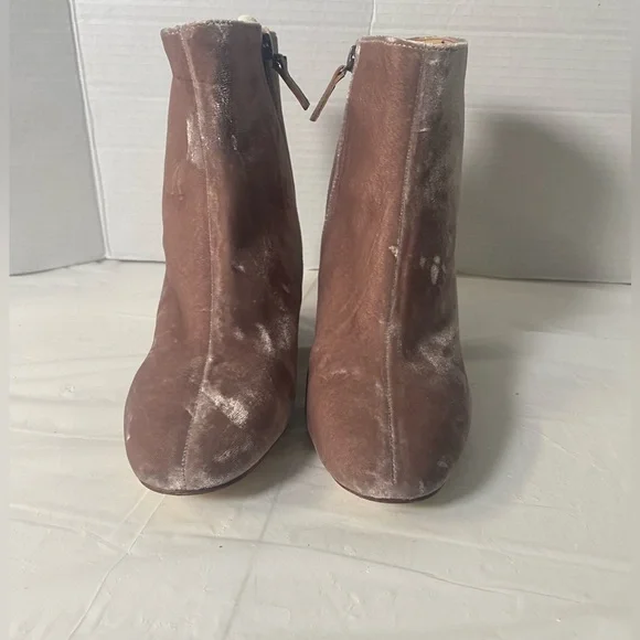Talbots Harlow soft blush pink velvet ankle boots with block 2” heel 6.5 - Picture 2 of 9